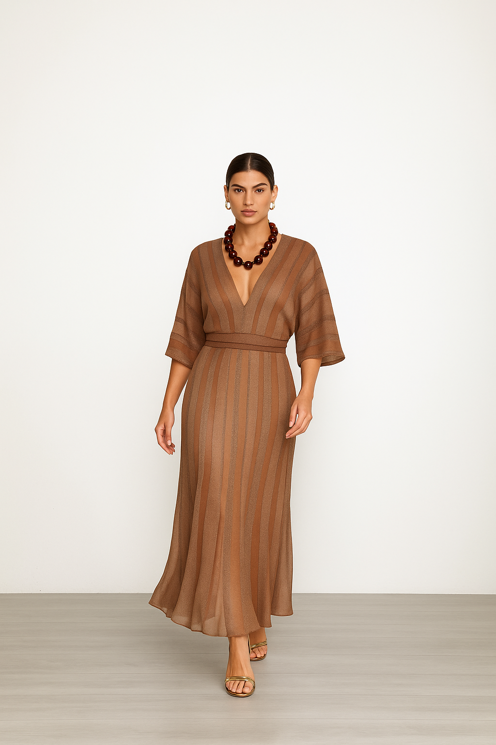 Vestido Longo Bronze Listrado em Trama Leve