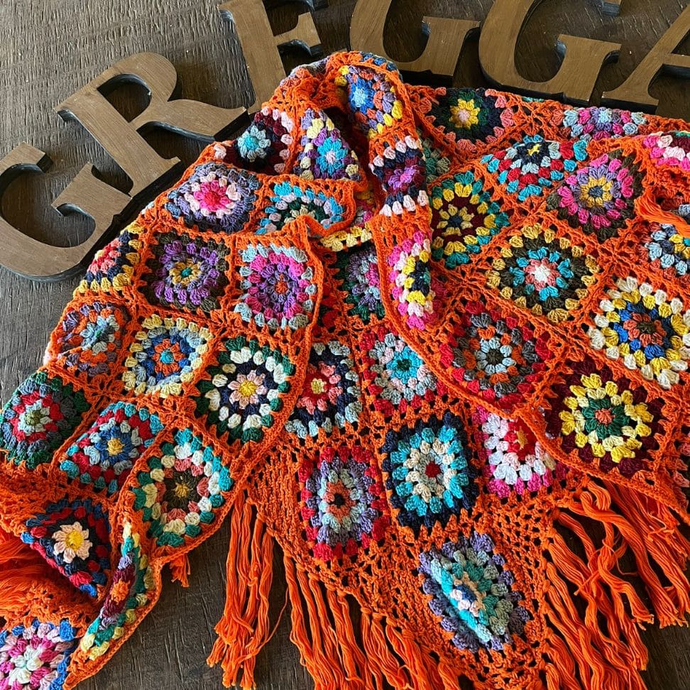 Xale Mandala Gregga – Crochê & Cores com Alma