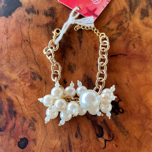 Pulseira Pérolas em Corrente Dourada