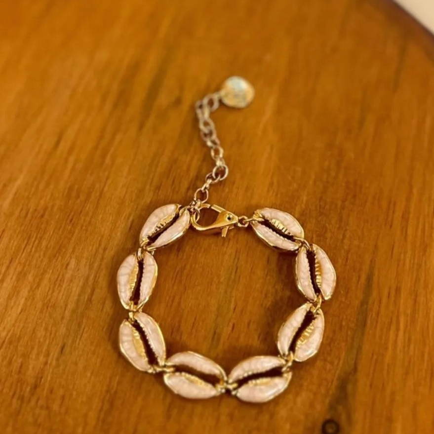 Pulseira Búzios Dourada